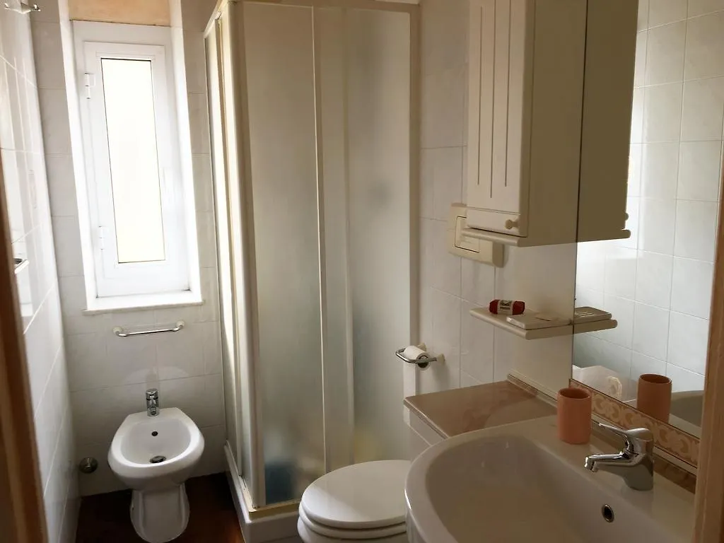 Brin 5 Hotel La Spezia 0*,